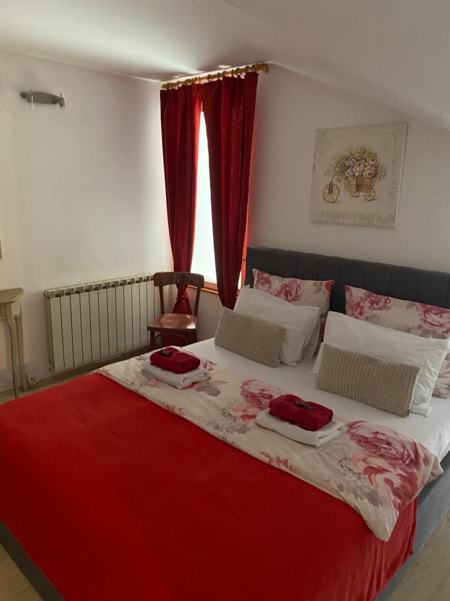 Mickey Mouse & Studio Mini Apartment